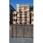 Used Jungle Mixed Wood Pallets 1