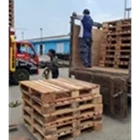 Used Hard Wood Pallets Type 2