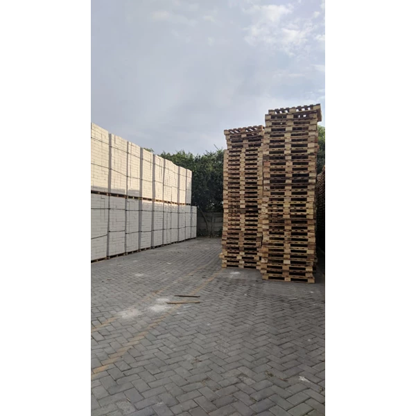 pallet kayu ukuran 100 x 120