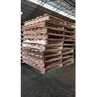 wooden pallets big  3