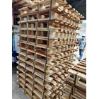 Used 2 Way Wooden Pallet 4